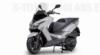 To X-Town 300 δεν ξεφεύγει από τη φιλοσοφία της Kymco, καθώς η σπορ εμφάνιση η άνεση και ο πλούσιος εξοπλισμός που προσφέρει το καθιστούν ένα επιτυχημένο και σύγχρονο maxi scooter.